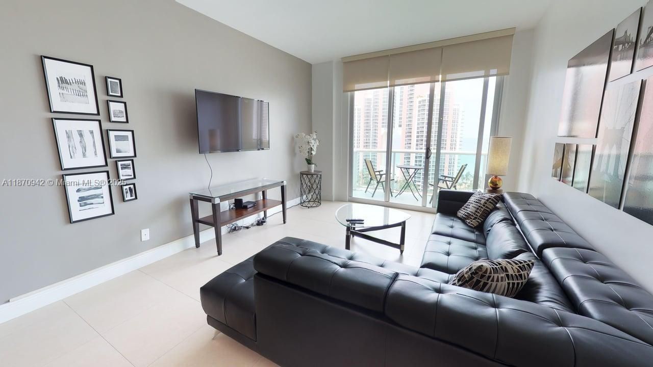 19370 Collins Ave, Unit PH-11, Sunny Isles Beach, FL 33160 Photo