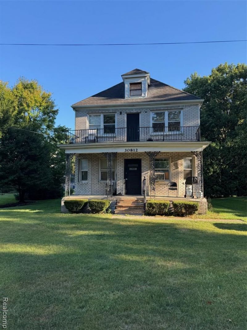 30812 Fink Avenue, Farmington, MI 48336 Main Photo