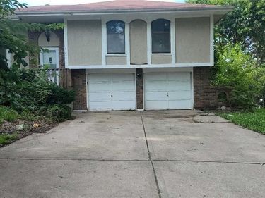 17008 E 2nd Street, Independence, MO 64056