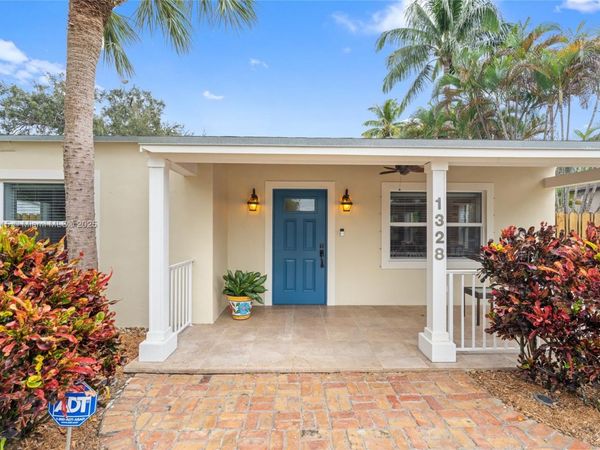 1328 SW 30th St, Fort Lauderdale, FL 33315