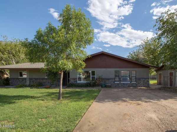 2975 E CAMPBELL Road, Gilbert, AZ 85234