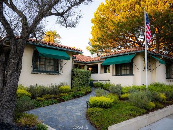 103 E Micheltorena Street, Santa Barbara, CA 93101