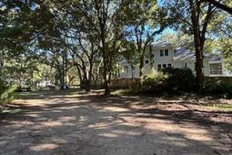 1401 Lieben Road photo 4