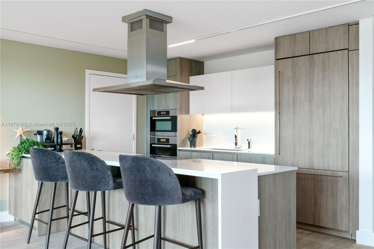 360 Ocean Dr, Unit 305S, Key Biscayne, FL 33149 Photo