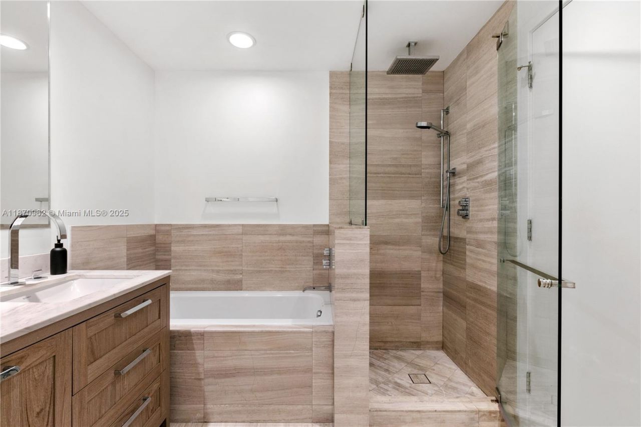 360 Ocean Dr, Unit 305S, Key Biscayne, FL 33149 Photo