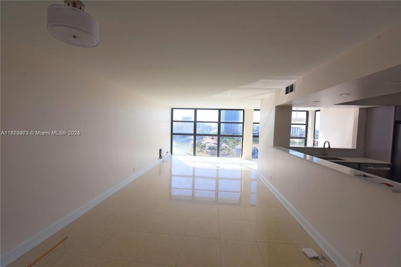 200 Leslie Dr, Unit 1124, Hallandale Beach, FL 33009 Photo
