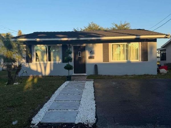 4808 NW 27th Ter, Tamarac, FL 33309