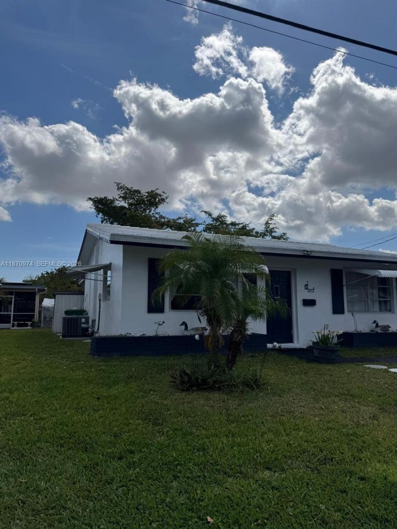 4808 NW 27th Ter, Tamarac, FL 33309 Photo