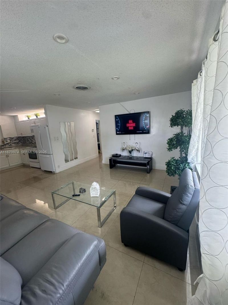 4808 NW 27th Ter, Tamarac, FL 33309 Photo