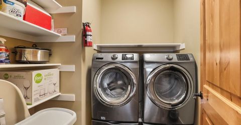 938 Kekin Street, South Lake Tahoe, CA 96150 Photo