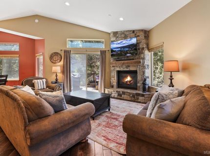 938 Kekin Street, South Lake Tahoe, CA 96150 Photo