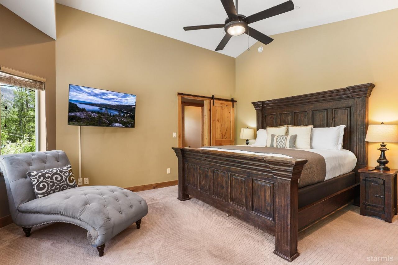 938 Kekin Street, South Lake Tahoe, CA 96150 Photo