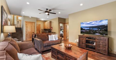 938 Kekin Street, South Lake Tahoe, CA 96150 Photo