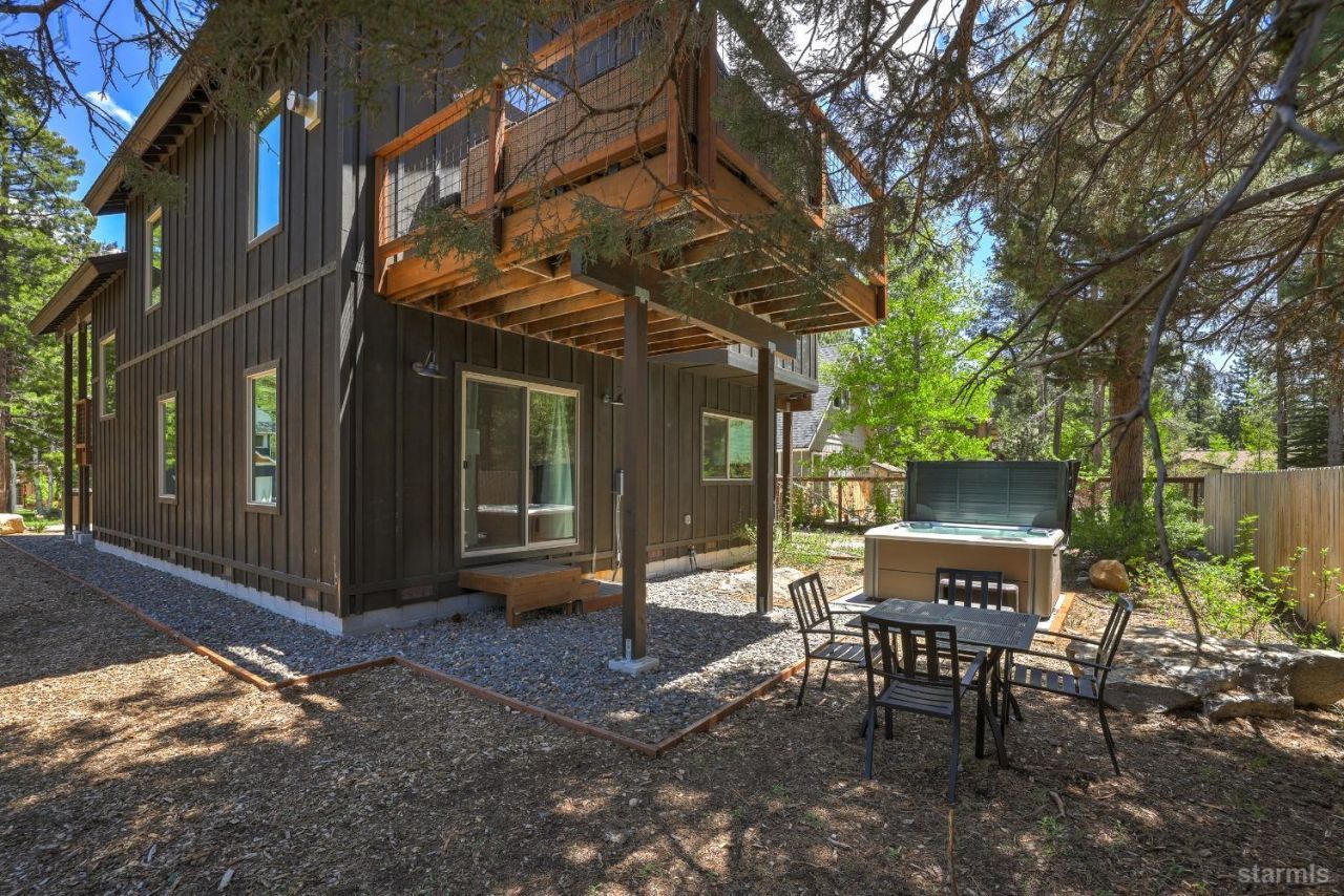 938 Kekin Street, South Lake Tahoe, CA 96150 Photo