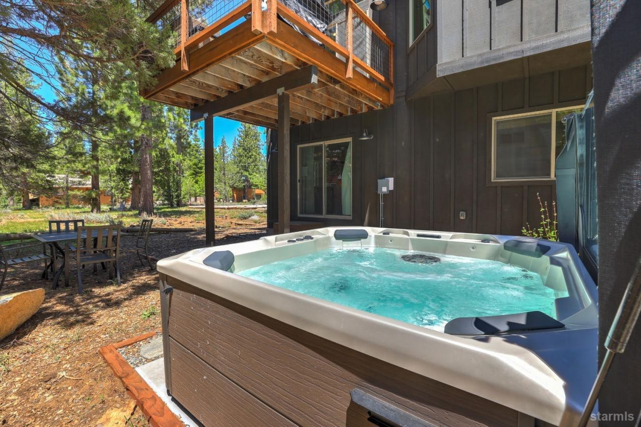 938 Kekin Street, South Lake Tahoe, CA 96150 Photo