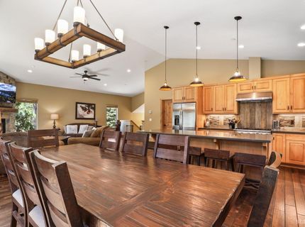 938 Kekin Street, South Lake Tahoe, CA 96150 Photo