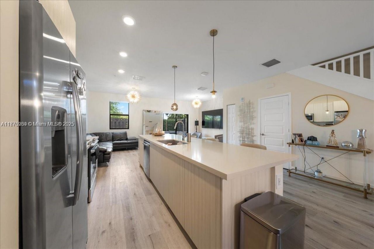 10413 NW 82nd St, Unit 9, Doral, FL 33178 Photo