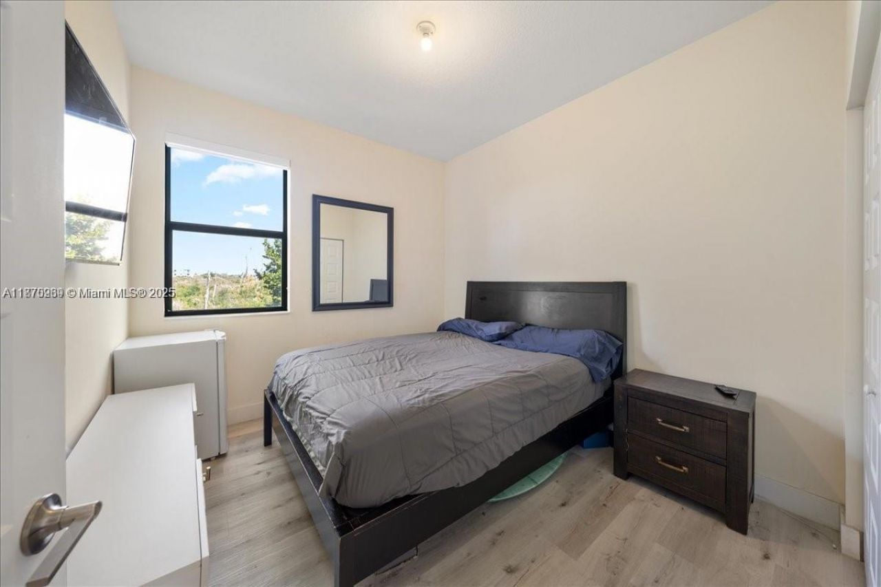 10413 NW 82nd St, Unit 9, Doral, FL 33178 Photo