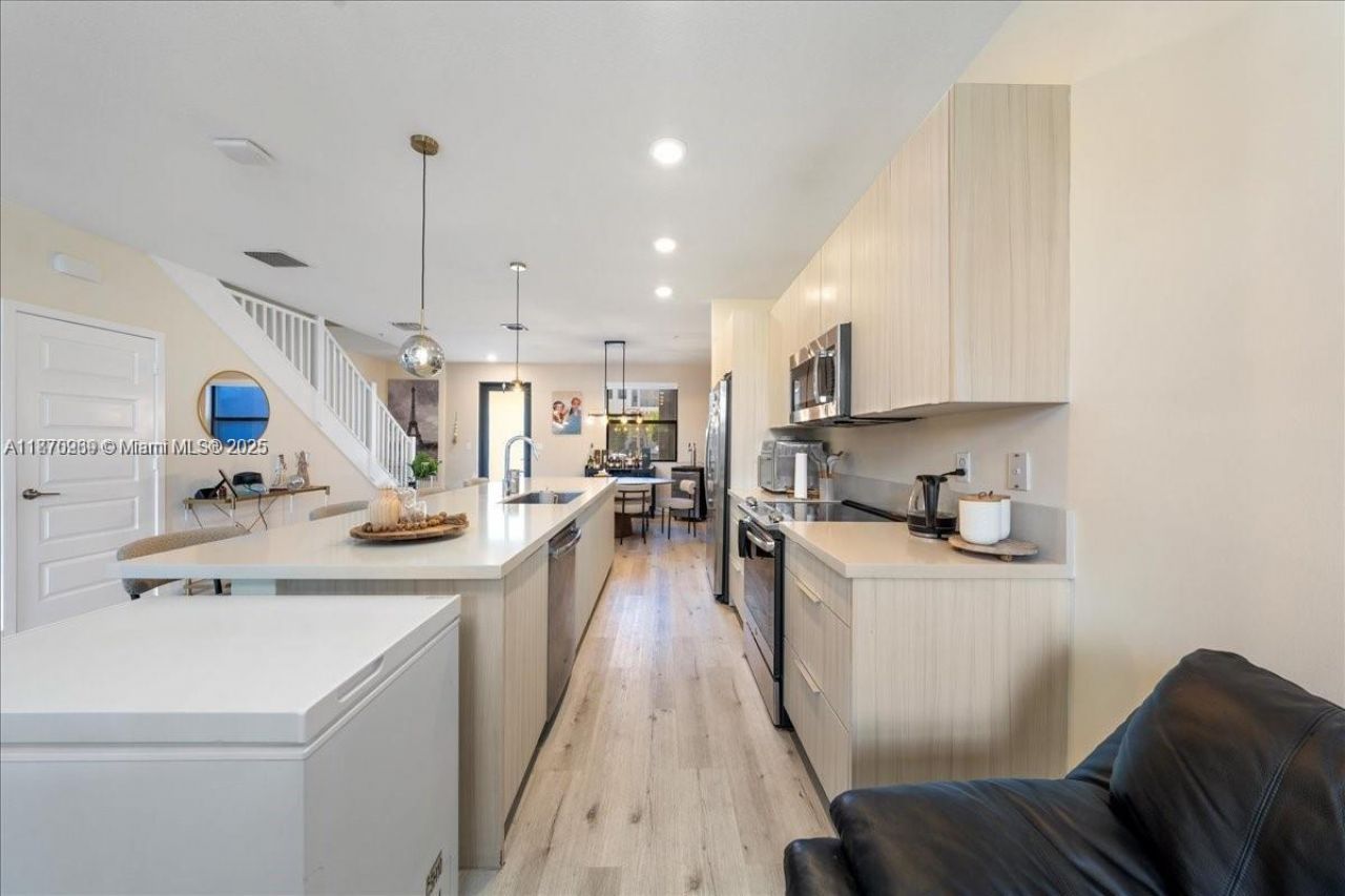 10413 NW 82nd St, Unit 9, Doral, FL 33178 Photo