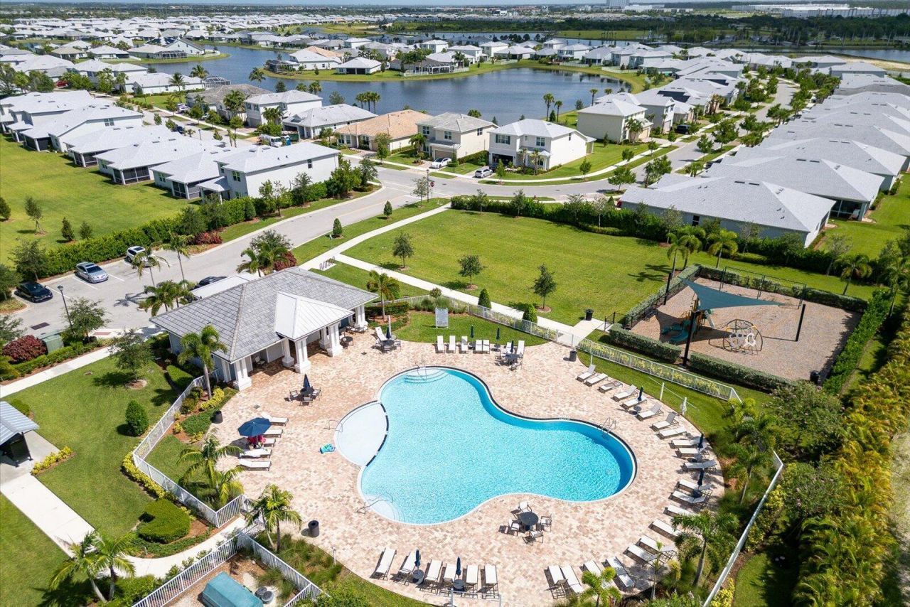 10460 SW Captiva Dr Drive, Port Saint Lucie, FL 34987 Photo