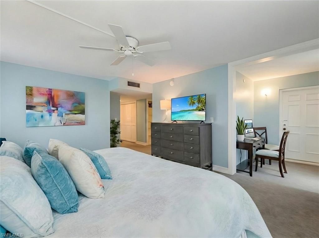 3483 Gulf Shore Blvd N, Unit 604, Naples, FL 34103 Photo