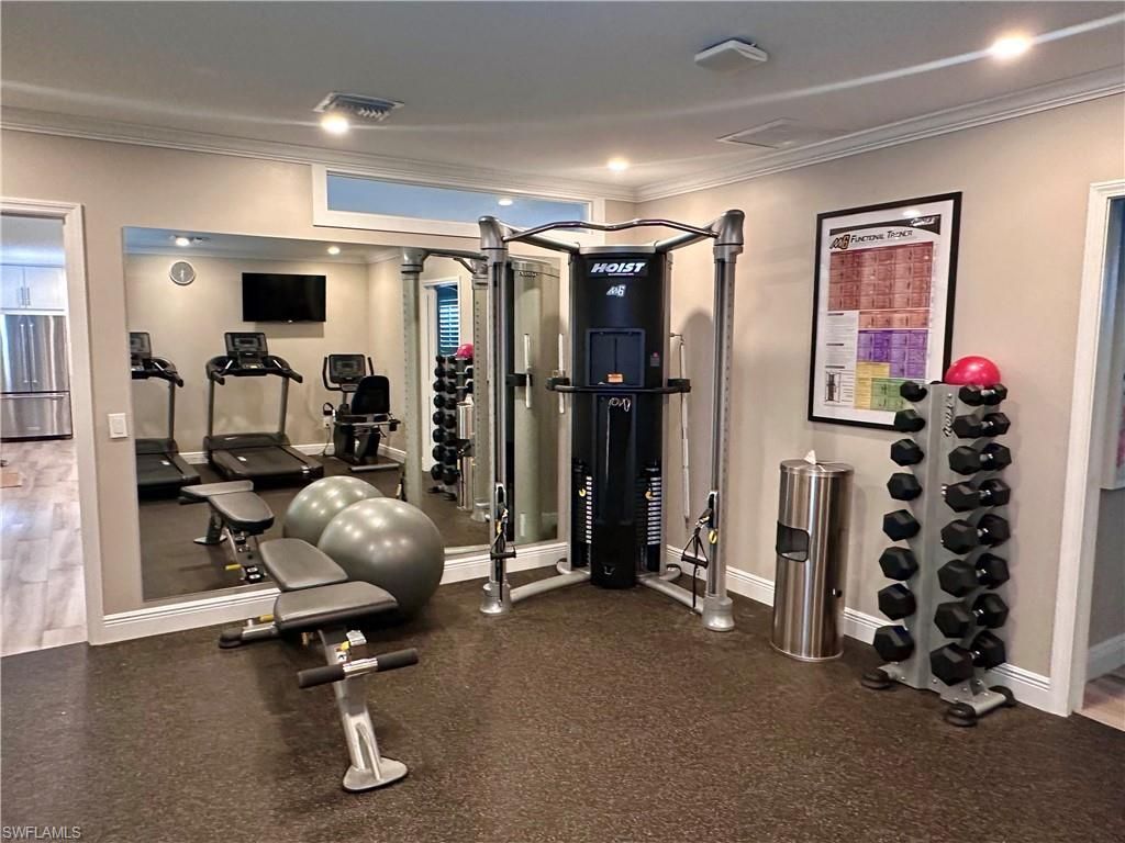 3483 Gulf Shore Blvd N, Unit 604, Naples, FL 34103 Photo