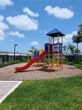 20651 7 Place, Miami, FL 33179 Photo