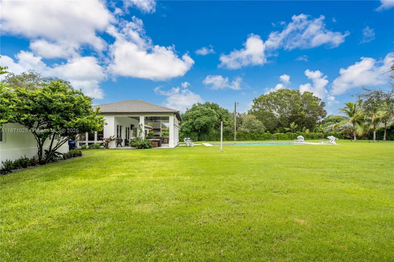 11835 SW 91st Ave, Miami, FL 33176 Photo