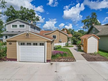 8428 Cascade Street, Commerce Twp, MI 48382