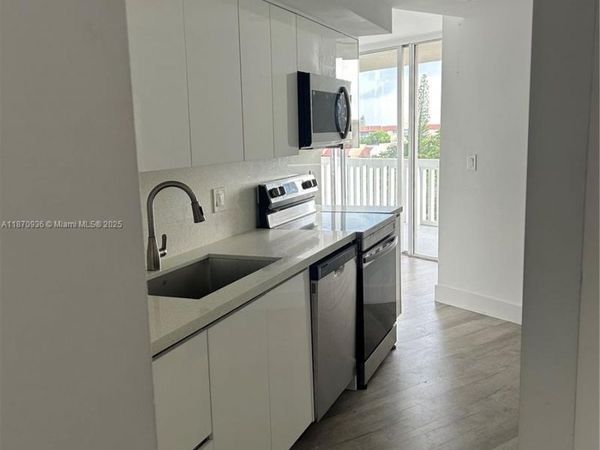 6921 Environ Blvd, Unit 7P, Lauderhill, FL 33319