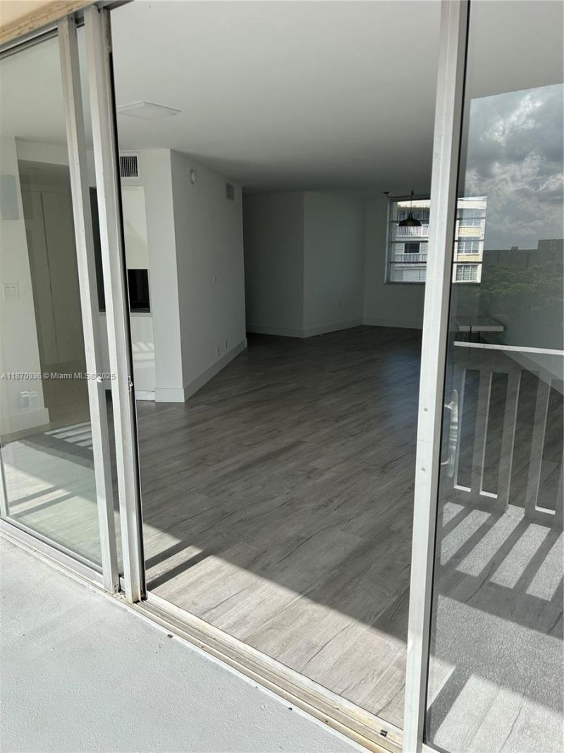 6921 Environ Blvd, Unit 7P, Lauderhill, FL 33319 Photo