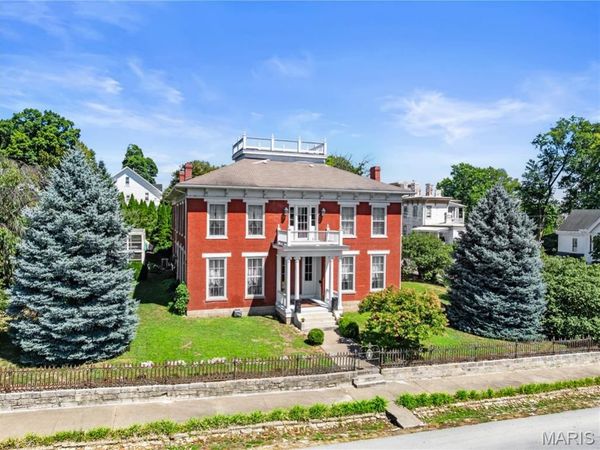 405 N 3rd Street, Louisiana, MO 63353