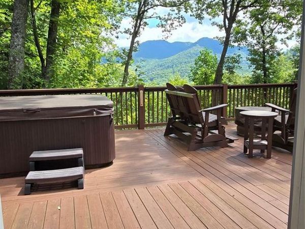 607 Rocky Top Trail, Barnardsville, NC 28709