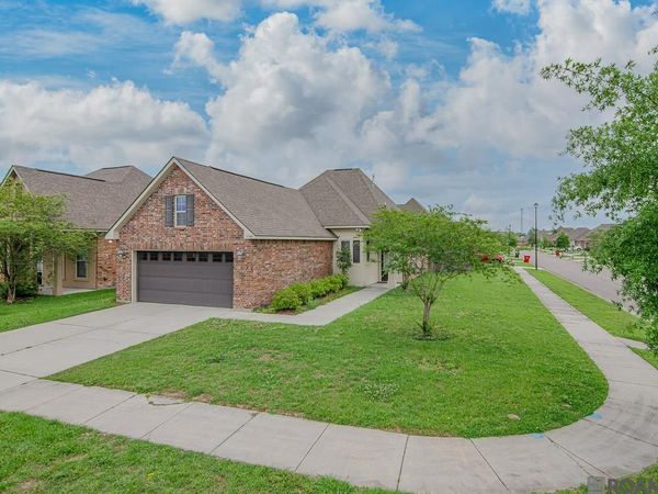 17060 Enterprise Ave, Prairieville, LA 70769