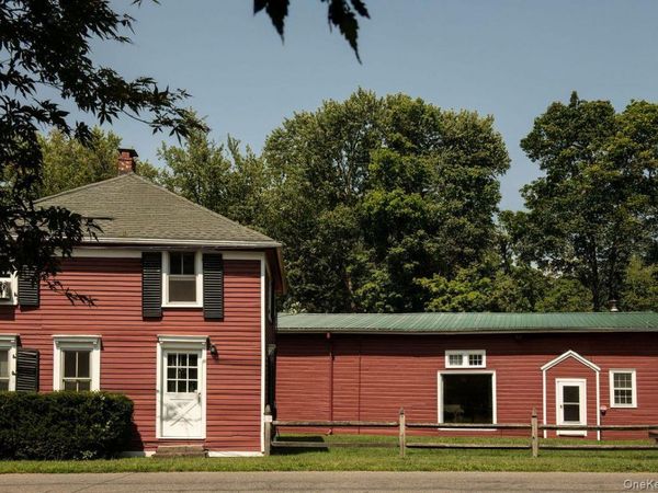 33 Maple Avenue, Claverack, NY 12513