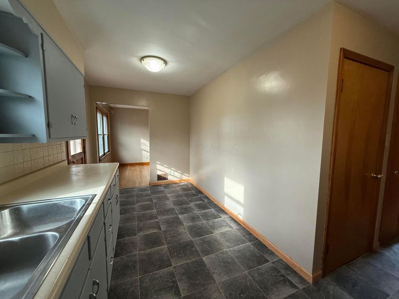 311 Tarlton Road, Circleville, OH 43113 Photo 13