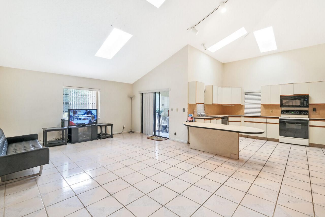 17520 Bridle Court Nw, Jupiter, FL 33478 Photo