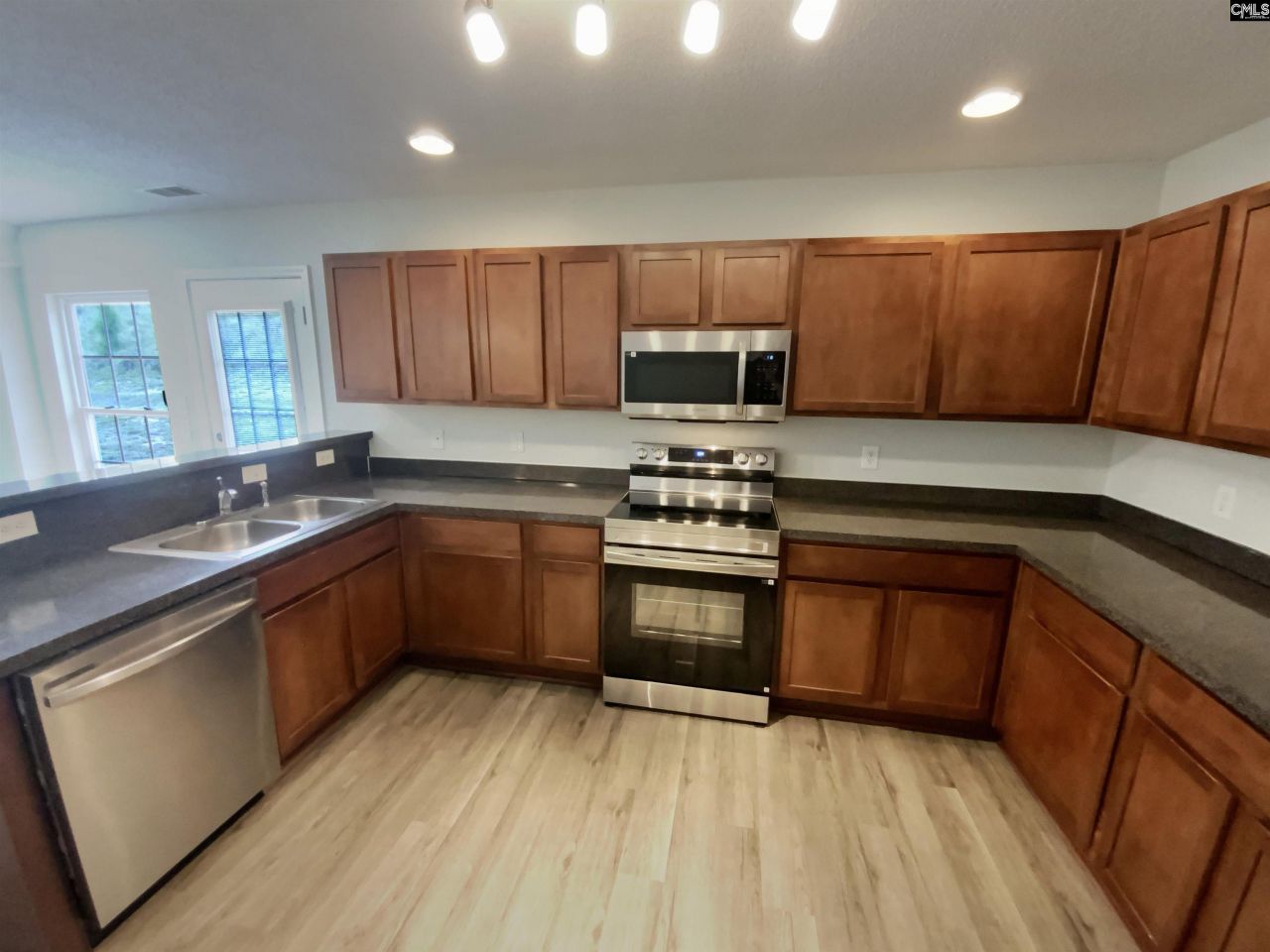 112 Wesley Court Photo 12