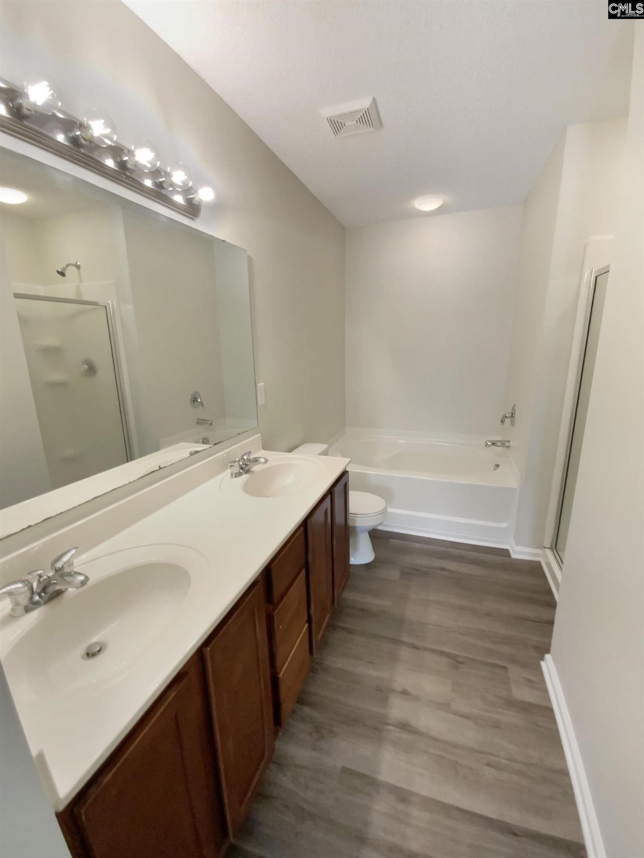 112 Wesley Court Photo 14