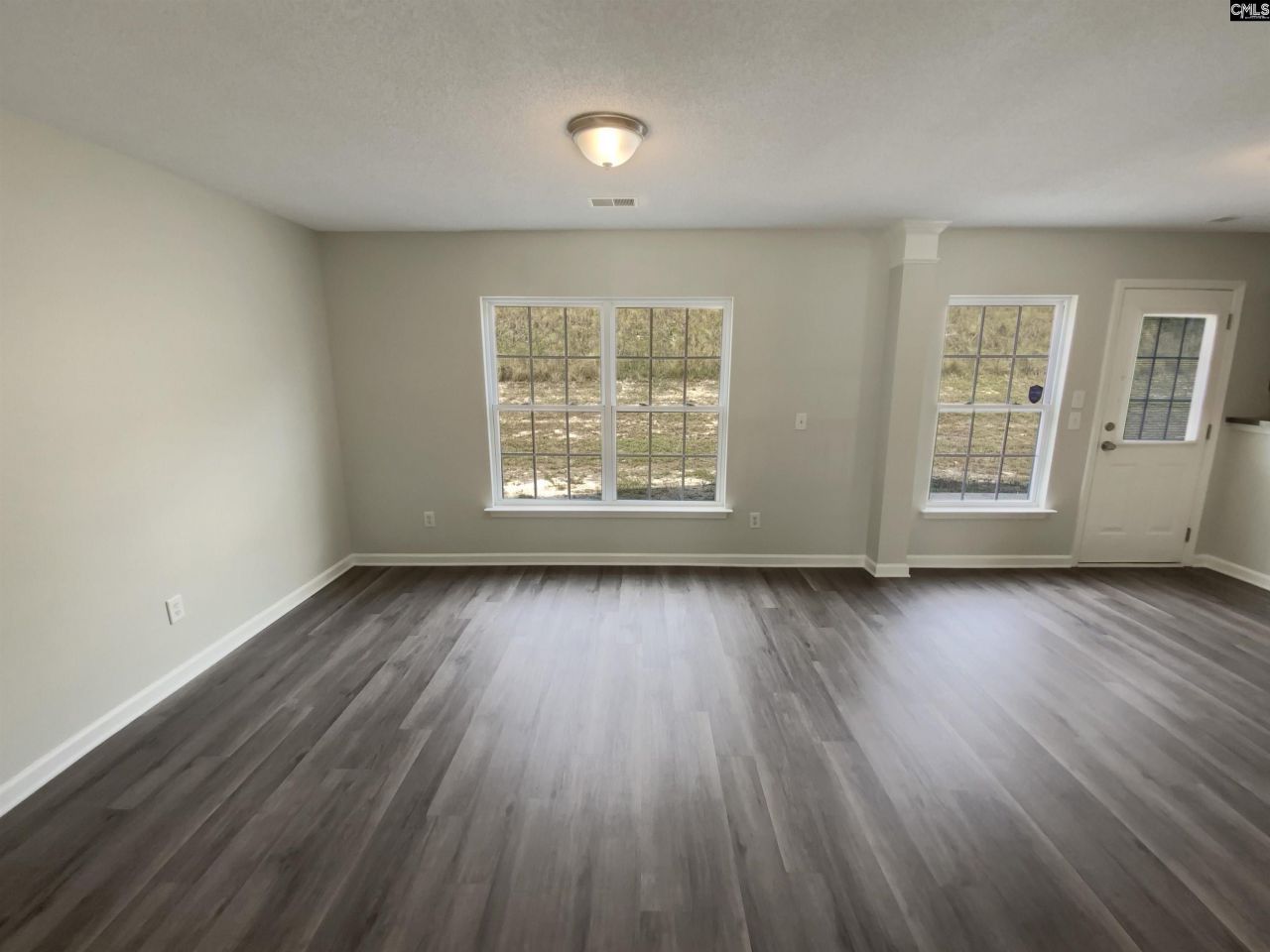 112 Wesley Court Photo 15