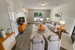 112 Wesley Court photo 4