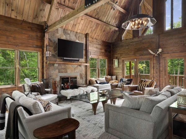 14 Tarheel Trail, Wilmington, VT 05363