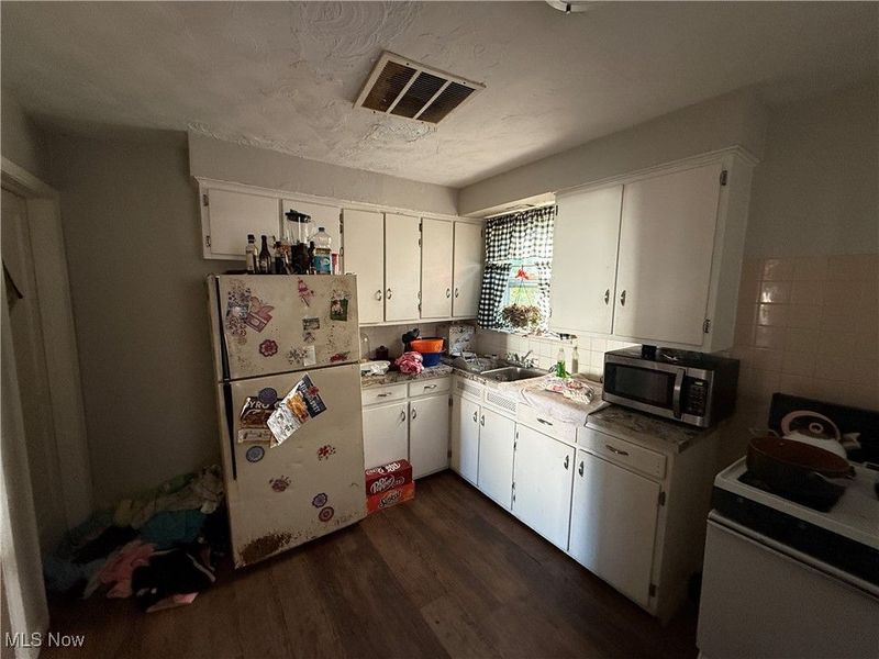 3934 Gary Avenue, Lorain, OH 44055 Photo 18