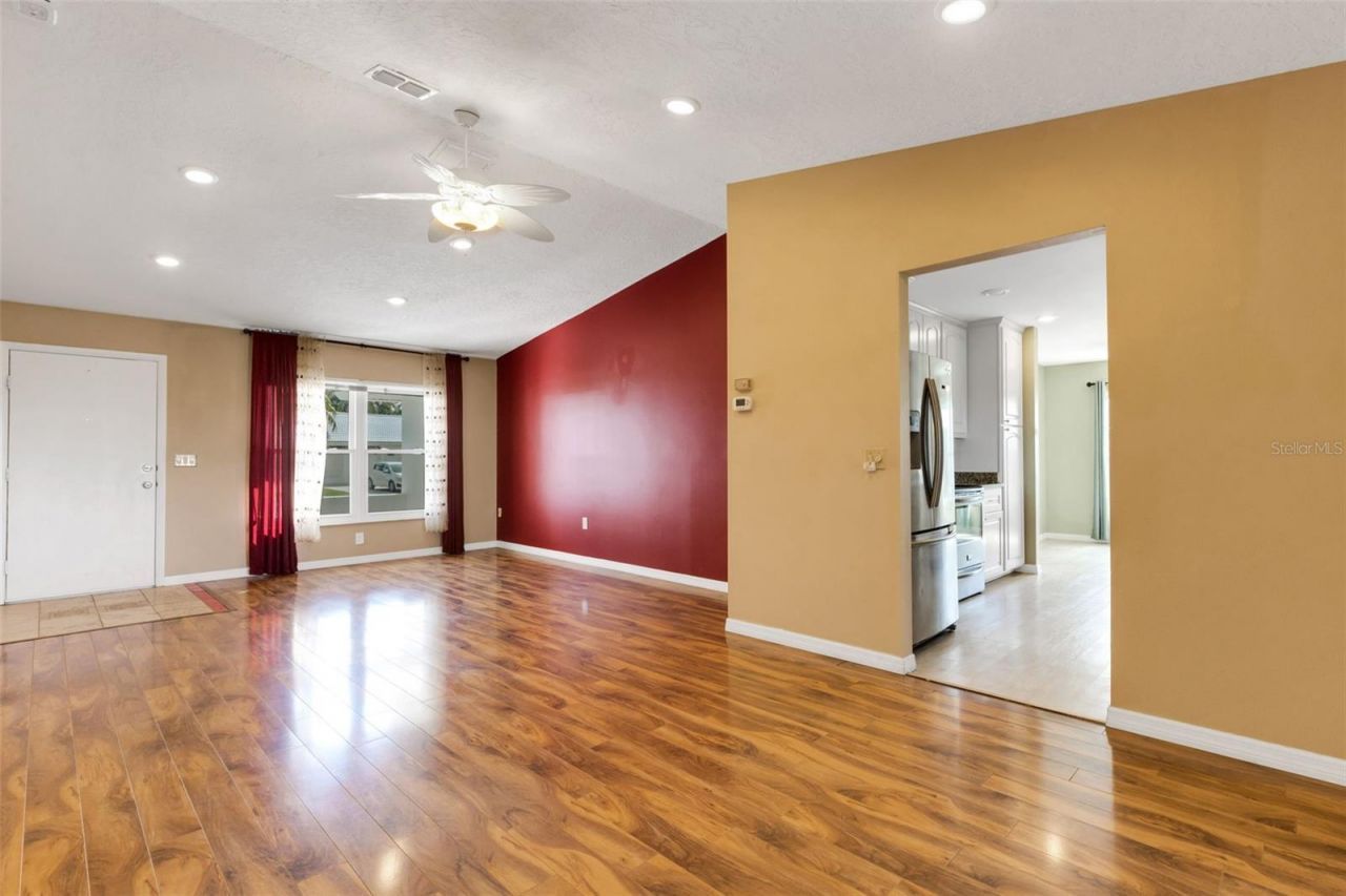 3995 Lakewood Avenue, Bradenton, FL 34208 Photo