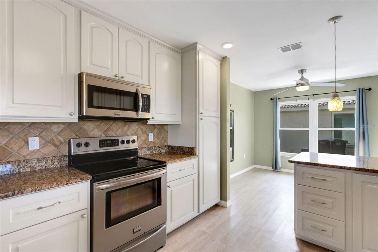 3995 Lakewood Avenue, Bradenton, FL 34208 Photo