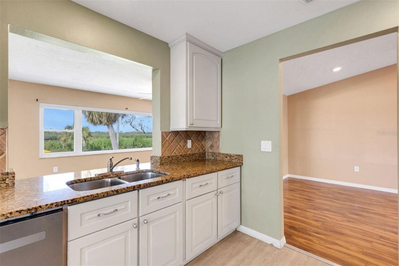 3995 Lakewood Avenue, Bradenton, FL 34208 Photo