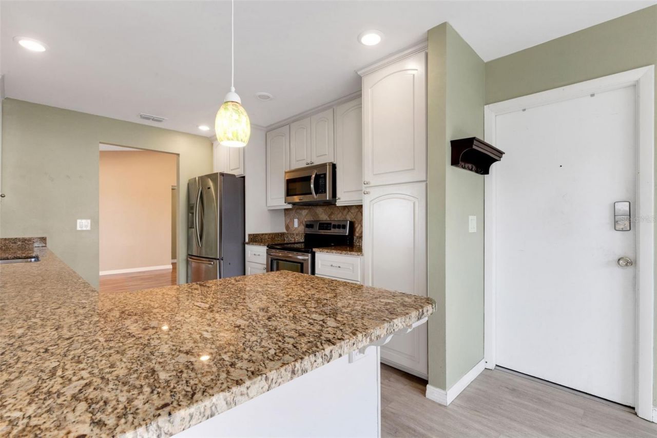 3995 Lakewood Avenue, Bradenton, FL 34208 Photo