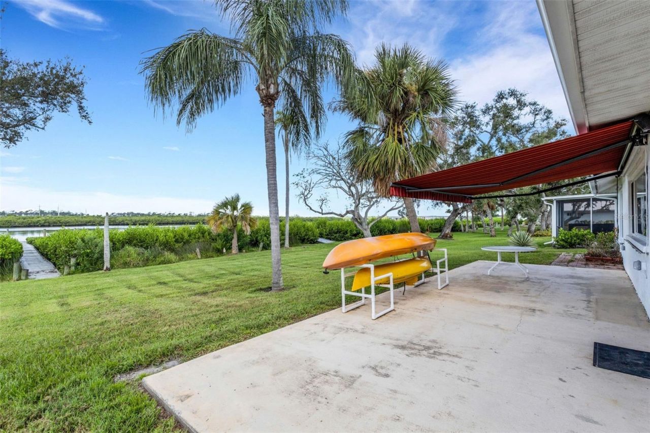 3995 Lakewood Avenue, Bradenton, FL 34208 Photo