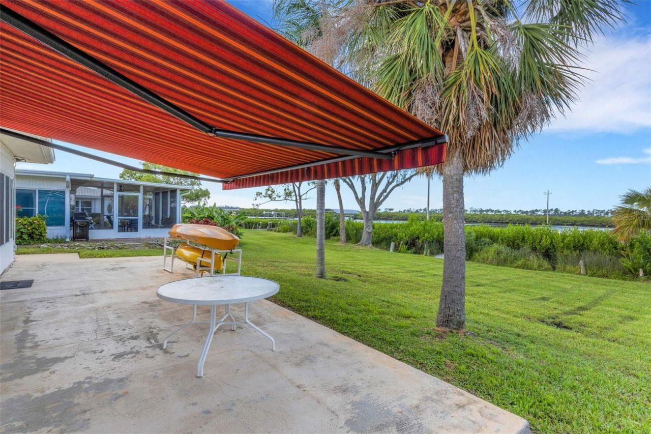 3995 Lakewood Avenue, Bradenton, FL 34208 Photo