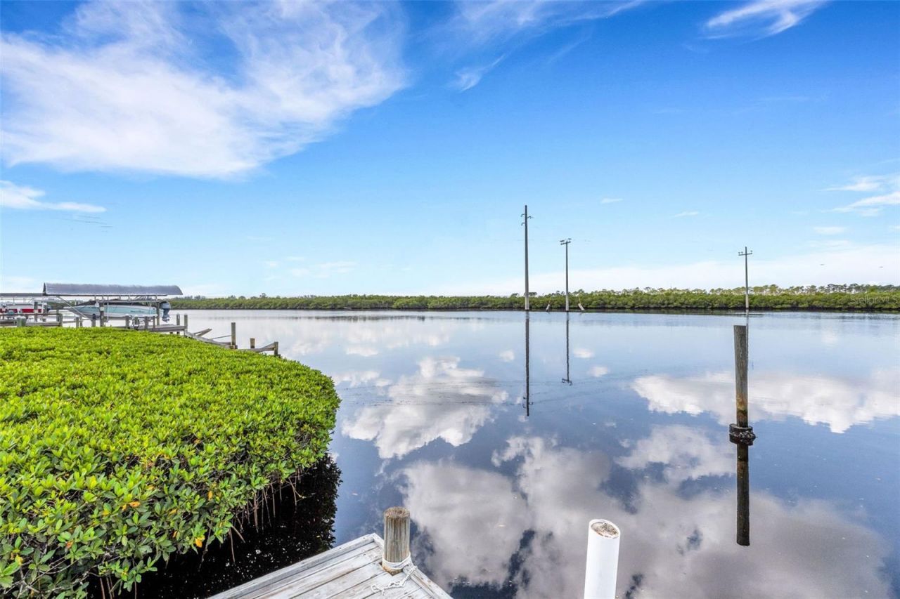 3995 Lakewood Avenue, Bradenton, FL 34208 Photo